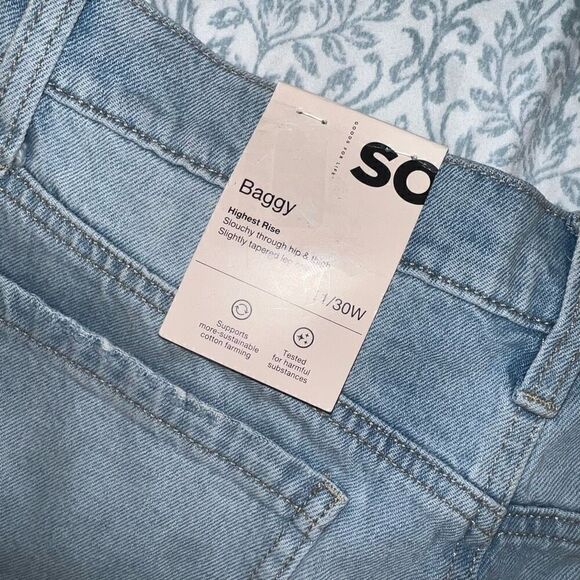 NWT SO Highest Rise Distressed baggy Wide Leg jeans light dest size 11 30W - Picture 3 of 5